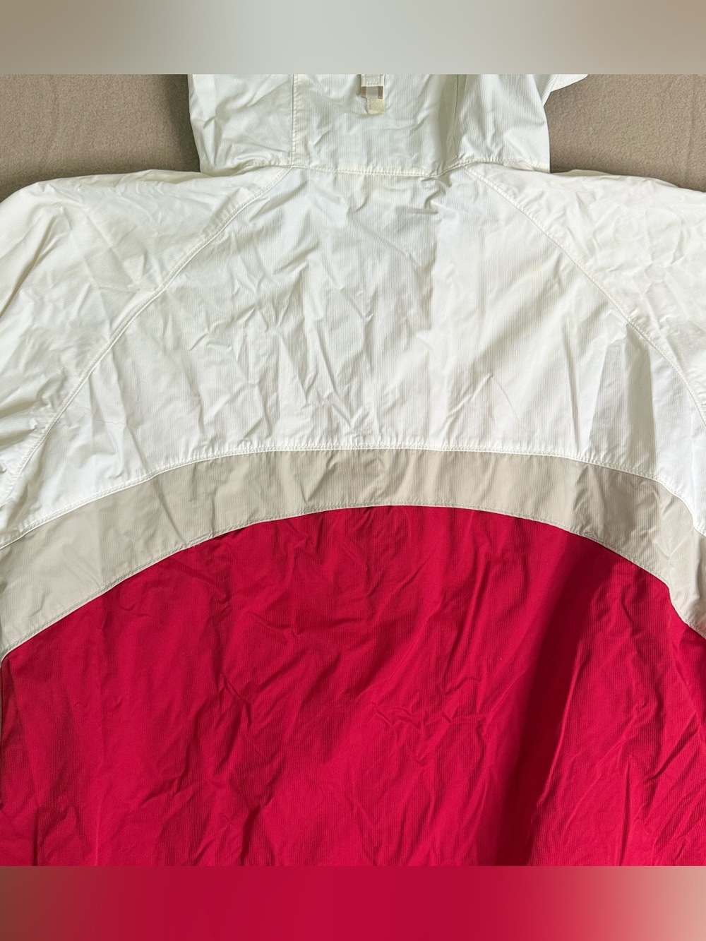 Columbia Vintage Packable Windbreaker Jacket Red White Cream Hooded Full Zip - Picture 9 of 13